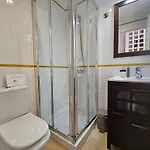 Welcoming And Modern With Access To Swimming Pool Апартаменты