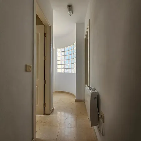 Comfortable Modern House , And Access To Swimming Pool Apartment