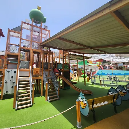 Comfortable Modern House , And Access To Swimming Pool Appartamento