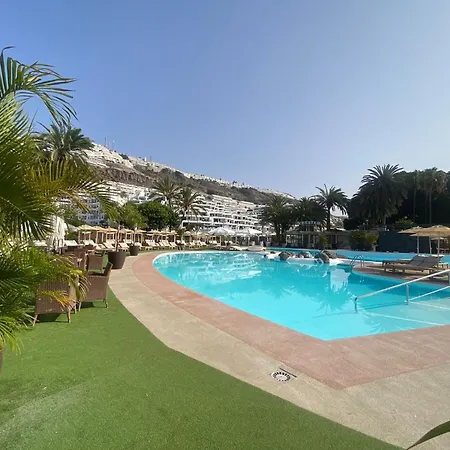 Apartment Comfortable Modern House , And Access To Swimming Pool